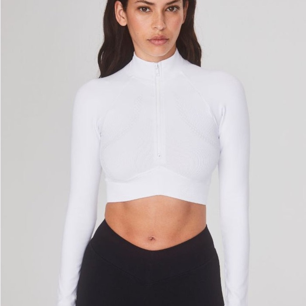 Elegant White Long Sleeve Crop Half Zip Top
